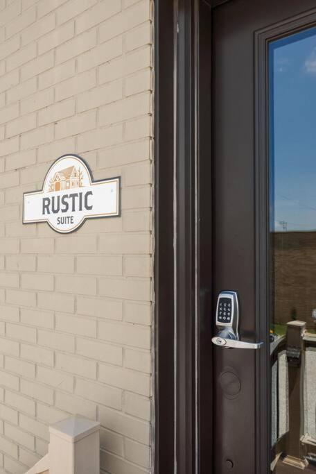 The Rustic Suite - Main Street Lodge In Berlin Exterior foto